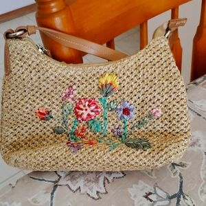 Floral woven purse